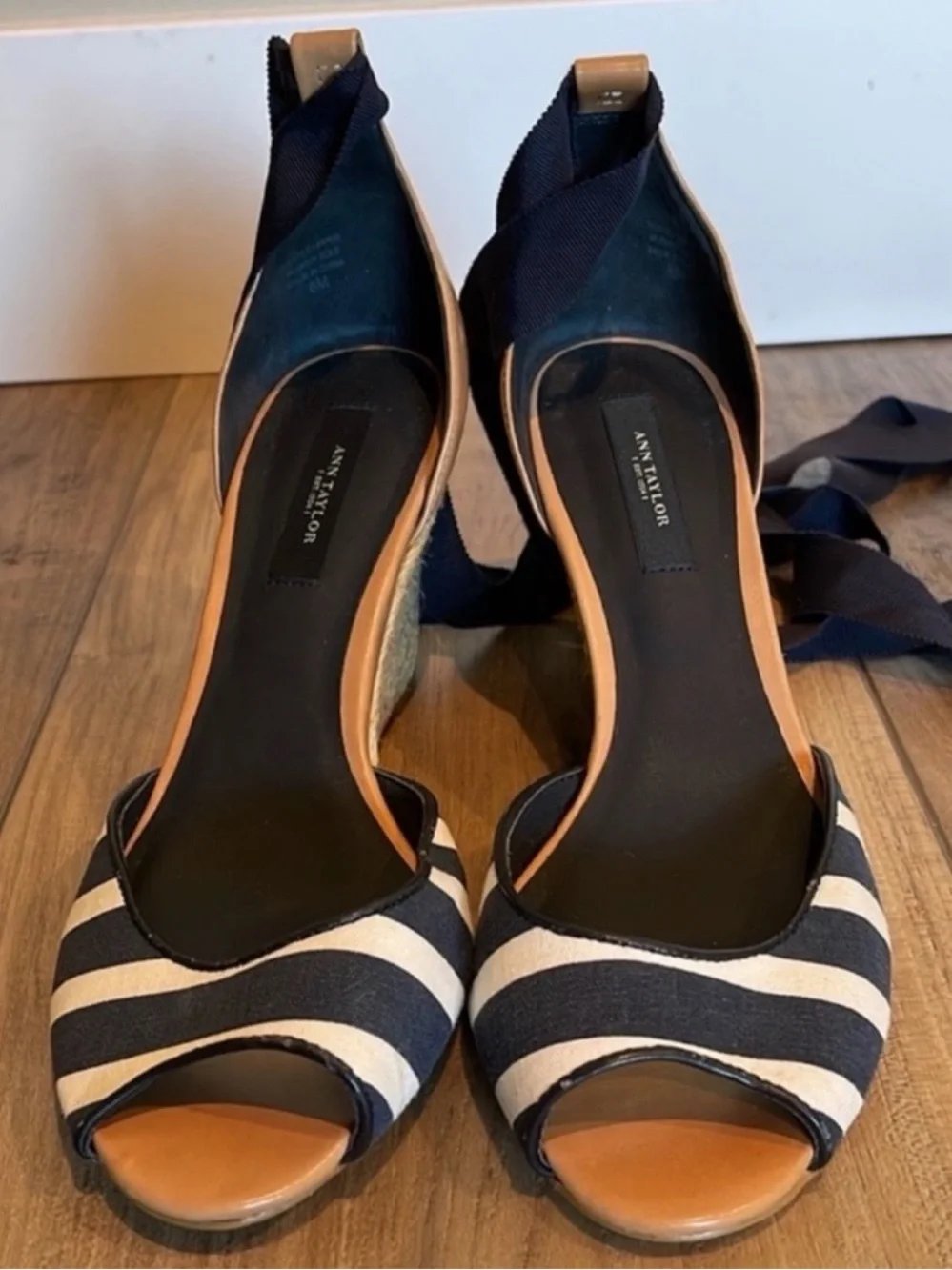 Ann Taylor Blue & White stripe Nautical Coastal Espadrilles s8 (fit 8.5)